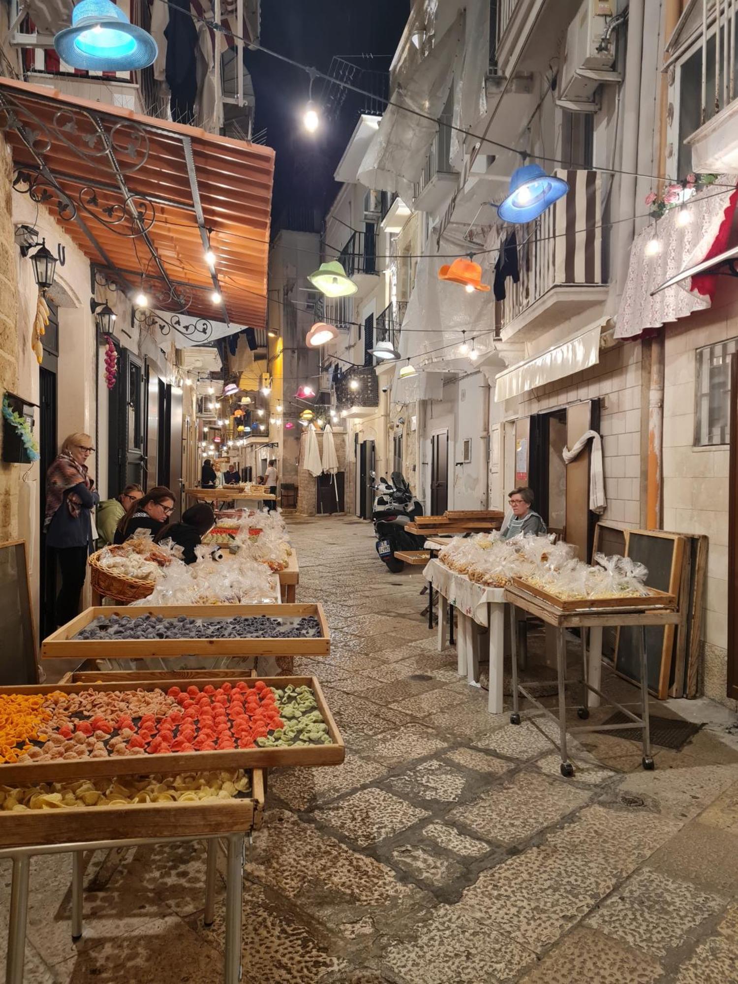 Appartamento Casa Chloe - Vicino Al Porto E Basilica San Nicola Bari Esterno foto